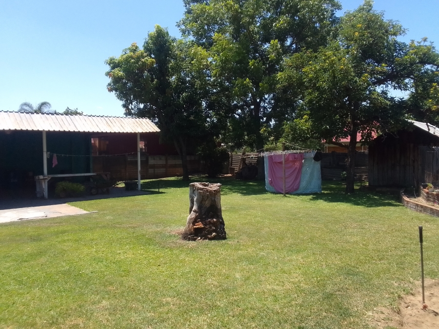 5 Bedroom Property for Sale in Protea Park North West